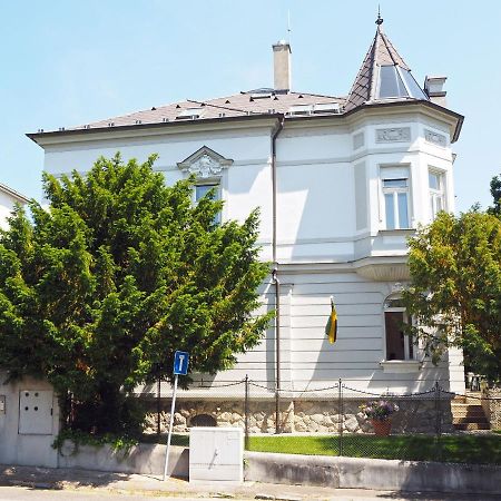 Vynimocny Apartman V Staromestskej Vile S Vyhladom Na Hrad Bratysława Zewnętrze zdjęcie