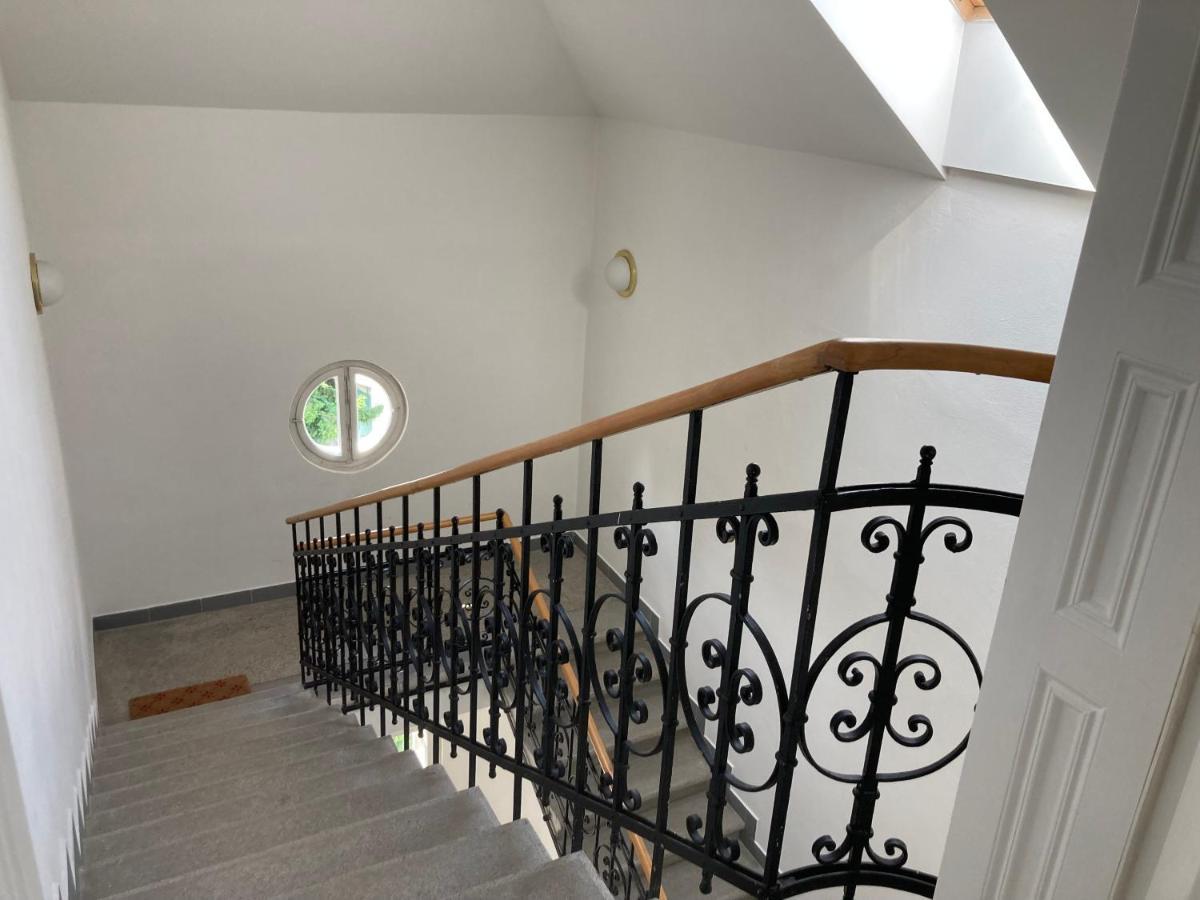 Vynimocny Apartman V Staromestskej Vile S Vyhladom Na Hrad Bratysława Zewnętrze zdjęcie